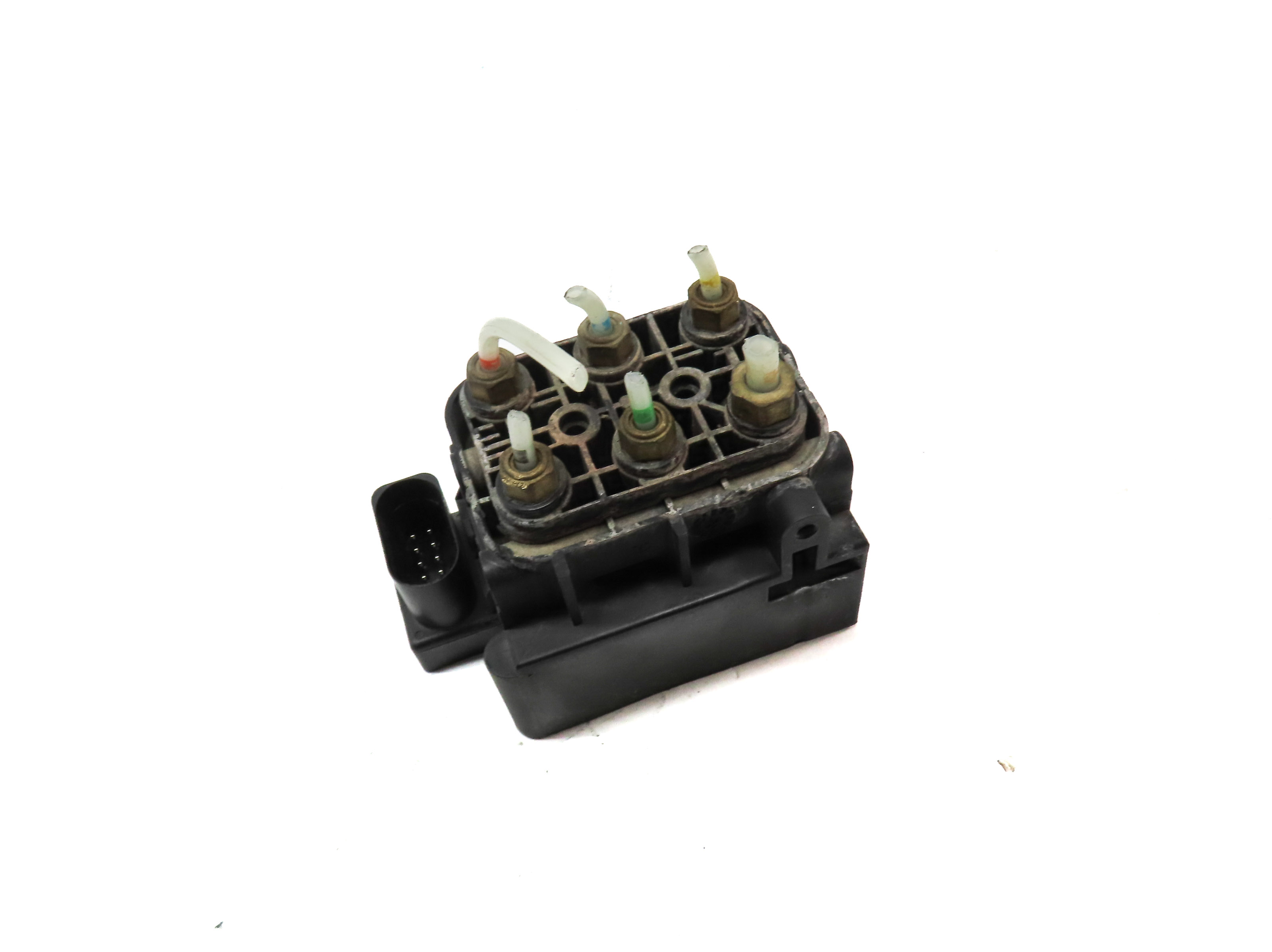 2012 MERCEDES GL450 (X164) 4.6L (M278) AIR SUSPENSION VALVE CONTROL BLOCK — exact item pictured